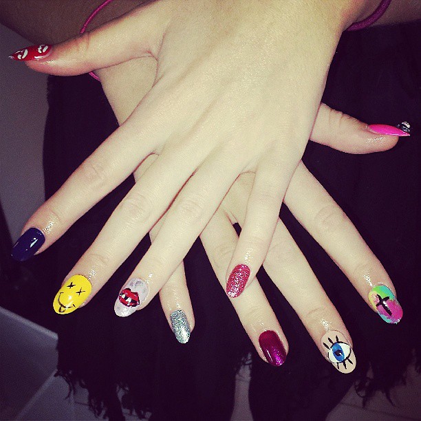 2bfc9812e0c211e2b3f322000a1f96e5_7